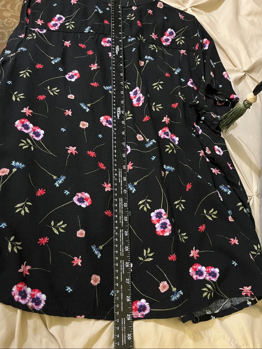 Woman Within Black Floral Print Tunic Top Size 18/20